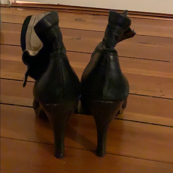 Michael Kors zipper up high heel booties - Picture 2 of 3